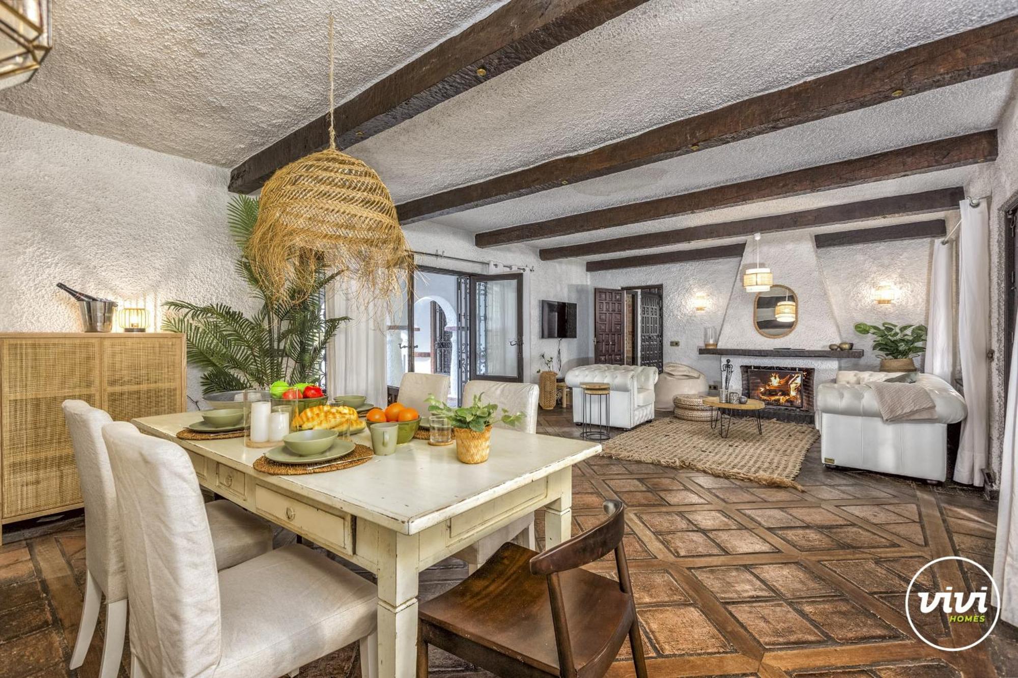 Villa Vivi Homes - Costabella Pool, Sauna, Garden & Marbella